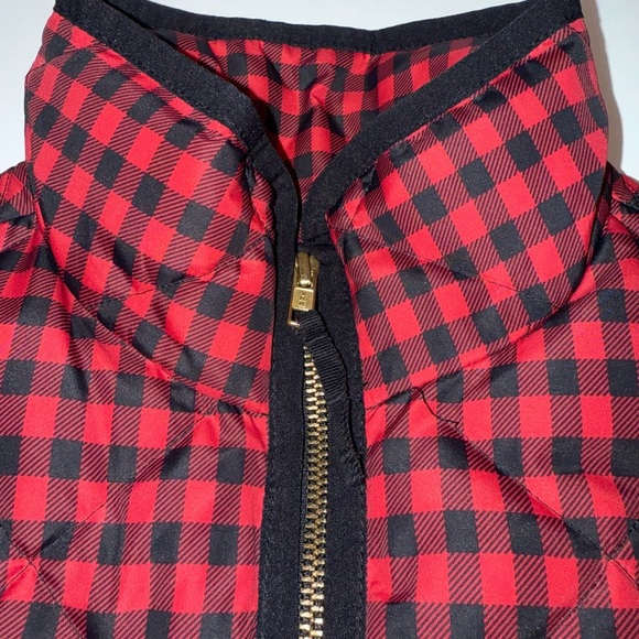 J. Crew Excursion Quilted Puffer Christmas Vest Size Small Black and Red Plaid - Picture 10 of 11